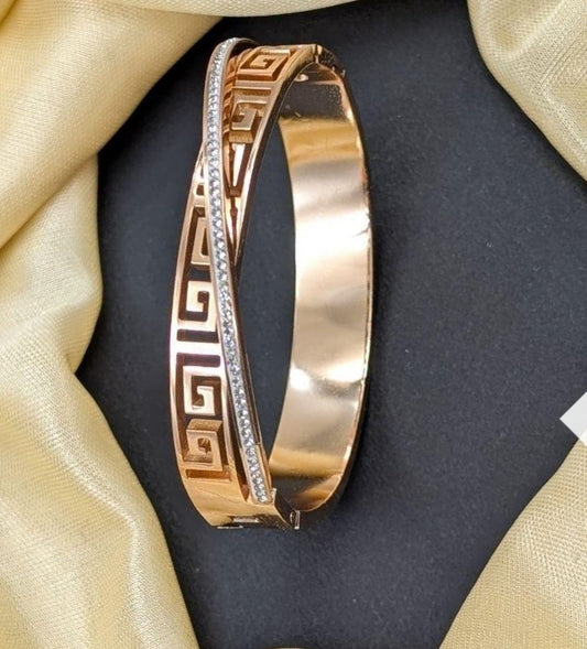 Surogya Everyday Simple Chain Bracelet