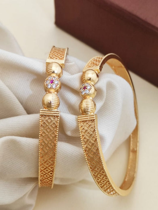 Surogya Graceful Bangles with Long-lasting Shine
