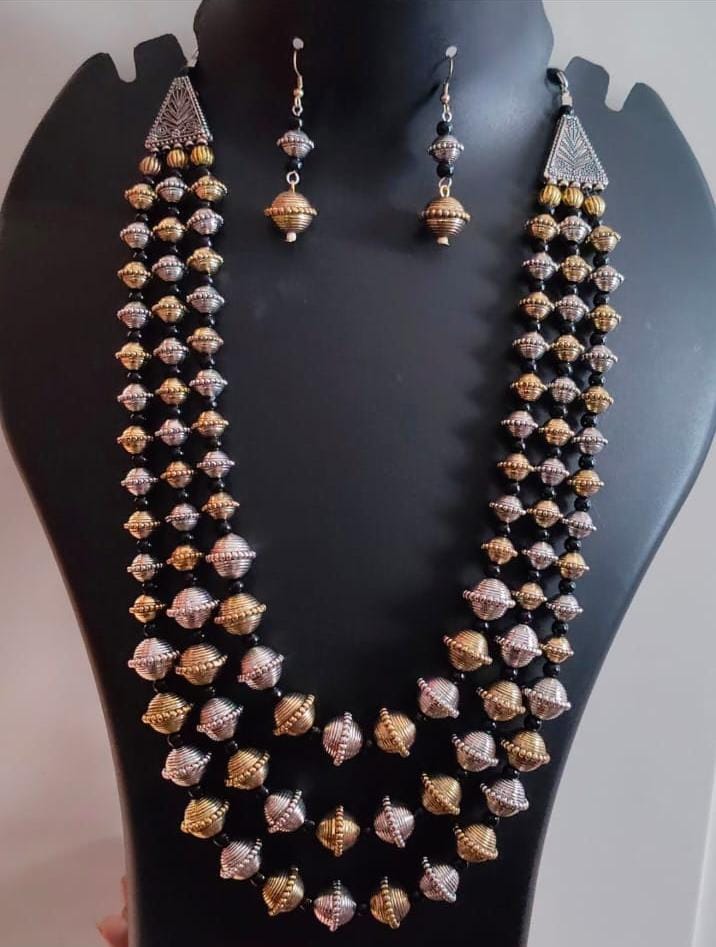 Surogya Beautiful Party Wear Necklace with Earrings