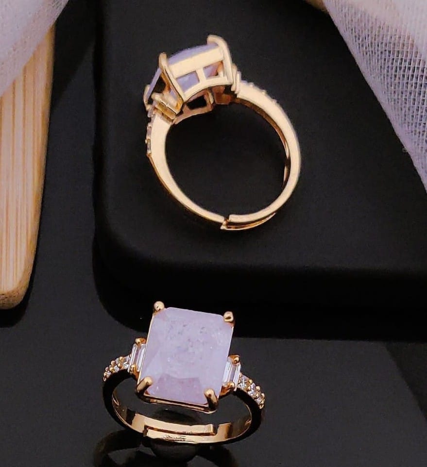 Surogya Classic Women’s Ring