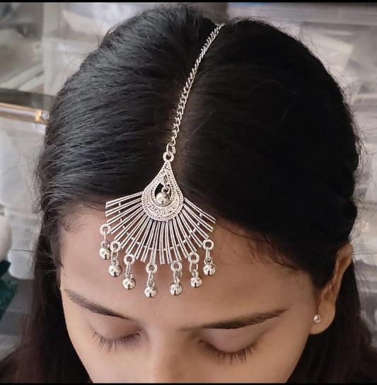 Surogya Traditional Silver Look Maang Tikka