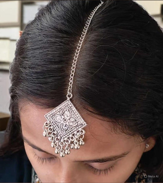 Surogya Stone Studded Silver Maang Tikka